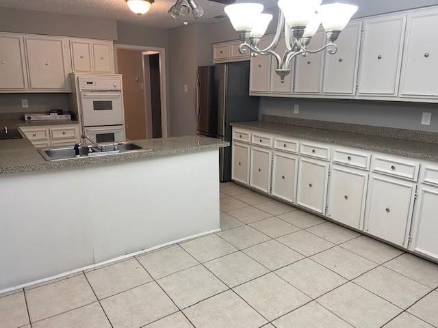 Building Photo - 742 Hummingbird Cir