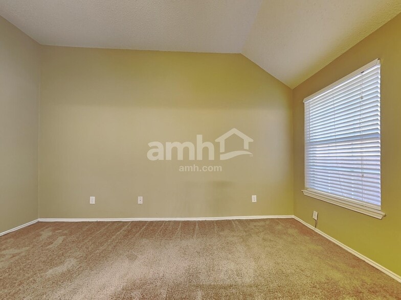 Building Photo - 11601 Wingfield Ln