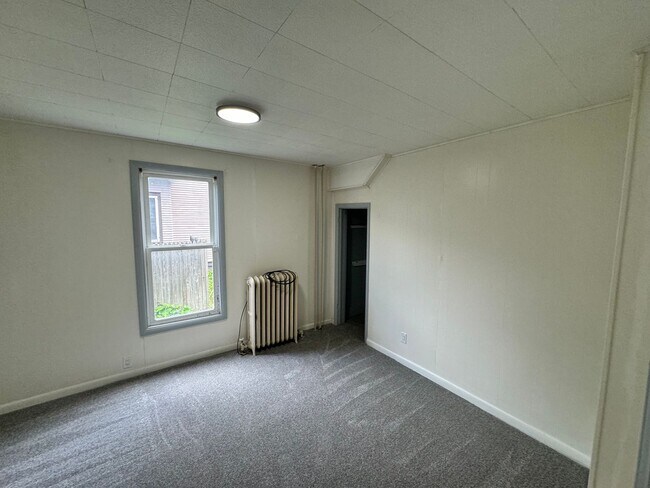 Building Photo - Available June 1st - RECENTLY REFRESHED 2 BED/1 BATH