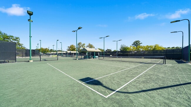 Building Photo - 2229 Lookout Landing