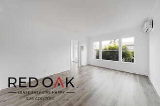 Building Photo - 5164 Clinton St