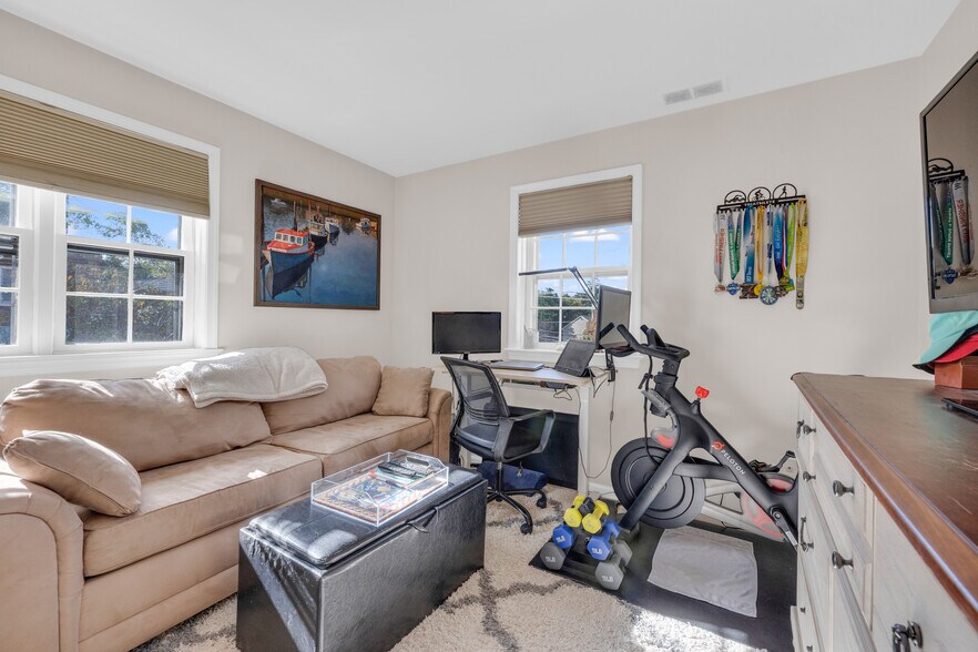 Building Photo - 4800 Bradley Blvd