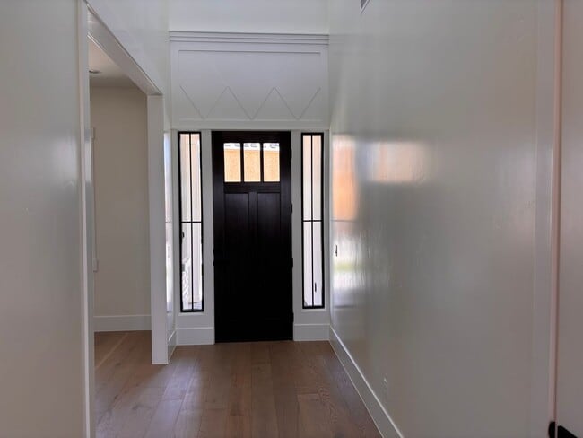 Building Photo - BRAND NEW 5 bed | 3.5 bath | 3 car garage ...