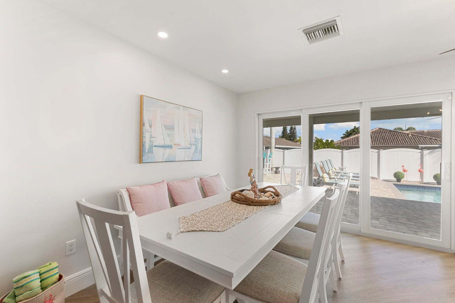 Building Photo - 685 N Barfield Dr