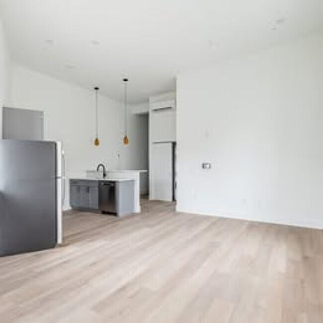 Building Photo - 6516 Germantown Ave