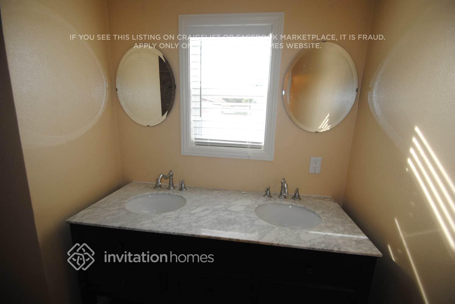 Building Photo - 1018 W G St