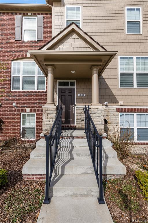 Building Photo - 2884 Glenbar Cir