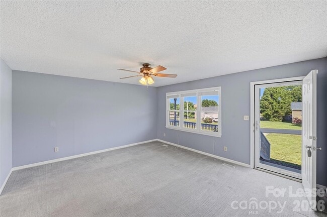 Building Photo - 1607 McFarland Dr