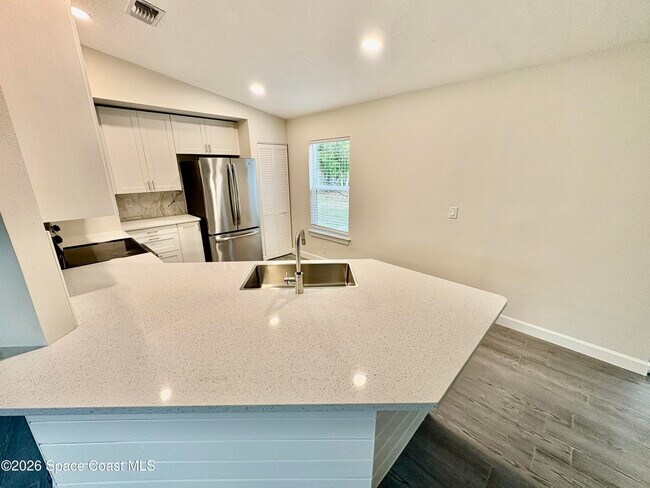 Building Photo - 1274 Coral Reef Ave NW