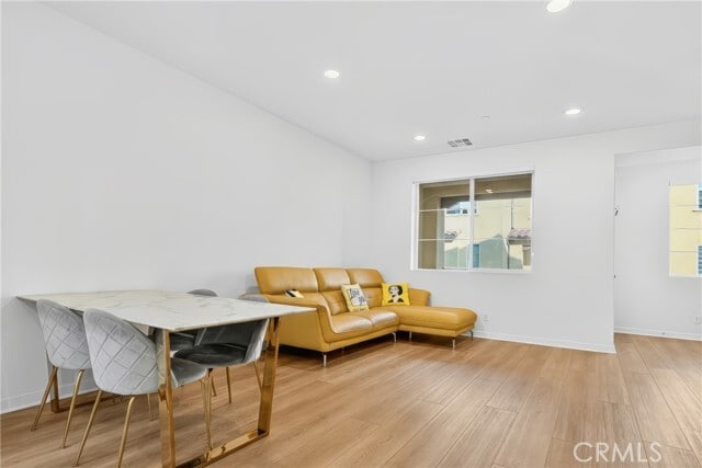 Building Photo - 14130 Bay