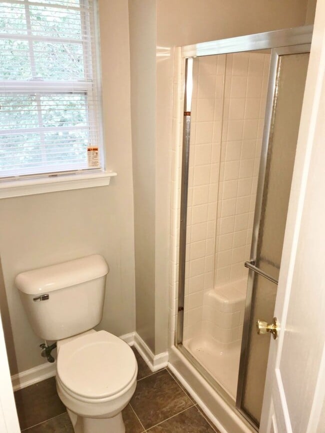 Building Photo - Oakbrooke Meadows