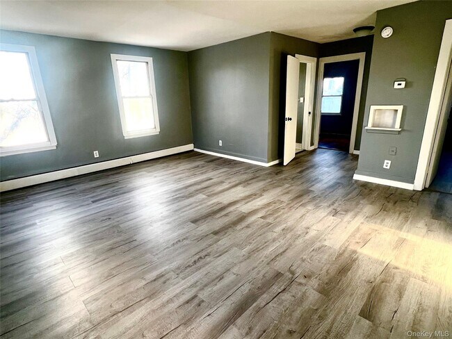 Building Photo - 44 John St