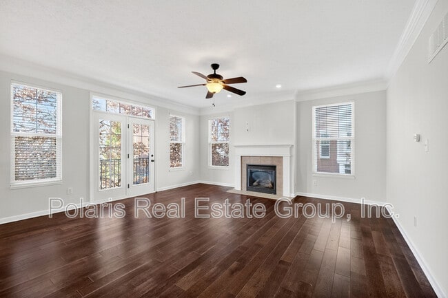 Building Photo - 83 3rd Ave NW