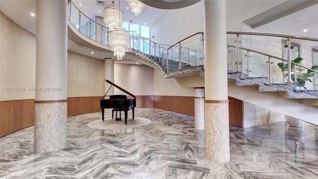 Building Photo - 5401 Collins Ave