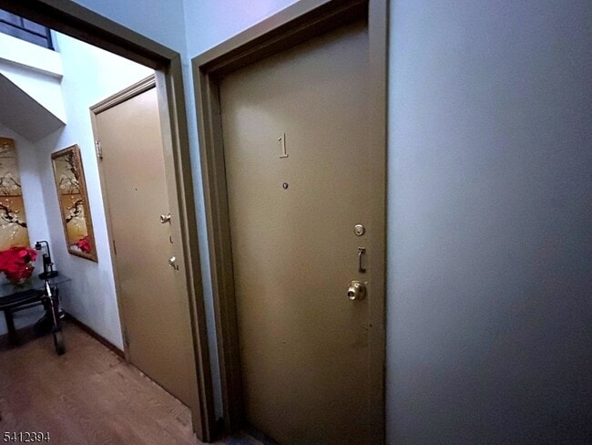 Building Photo - 239 Harrison Ave