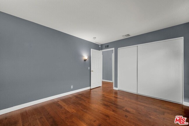 Building Photo - 7513 W 83rd St