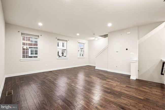 Building Photo - 108 Prince George St