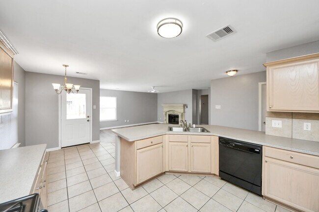 Building Photo - 14707 Country Rose Ln