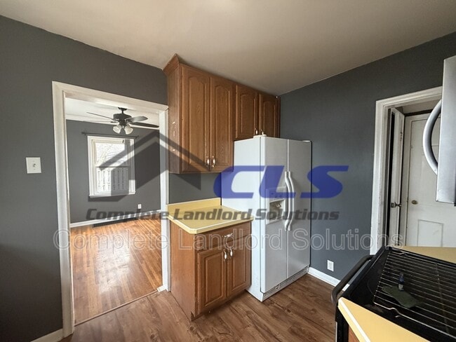 Building Photo - 2116 Poplar St