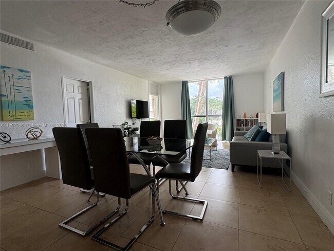 Building Photo - 3801 S Ocean Dr