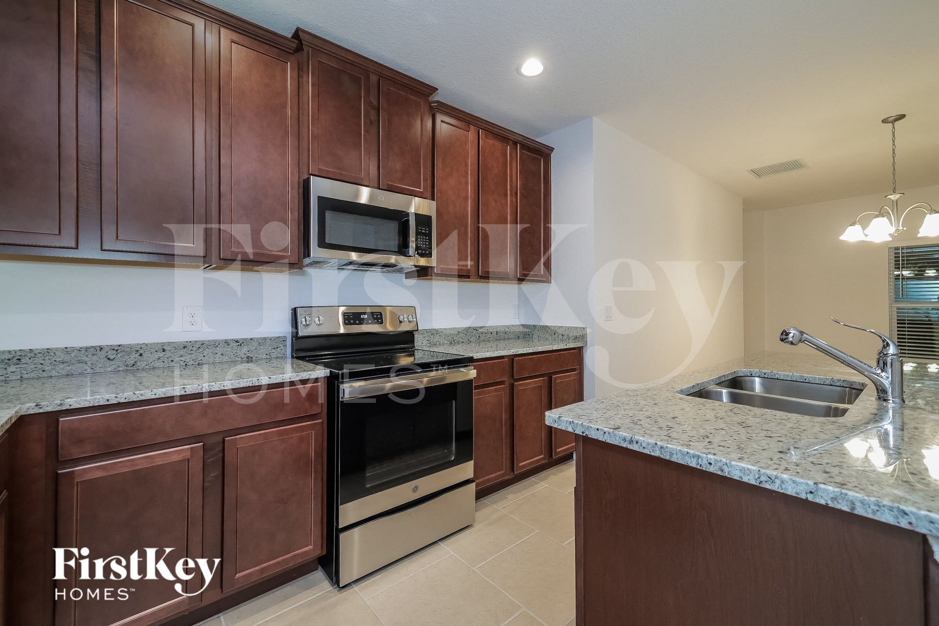 Building Photo - 845 Avenal Ln