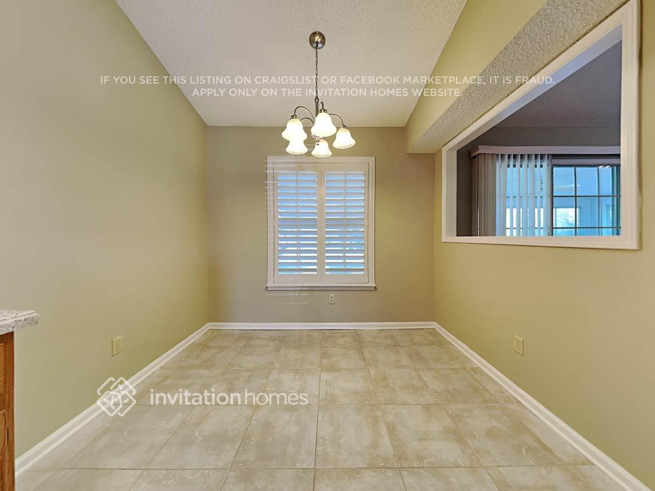 Building Photo - 3271 Glendyne Dr W