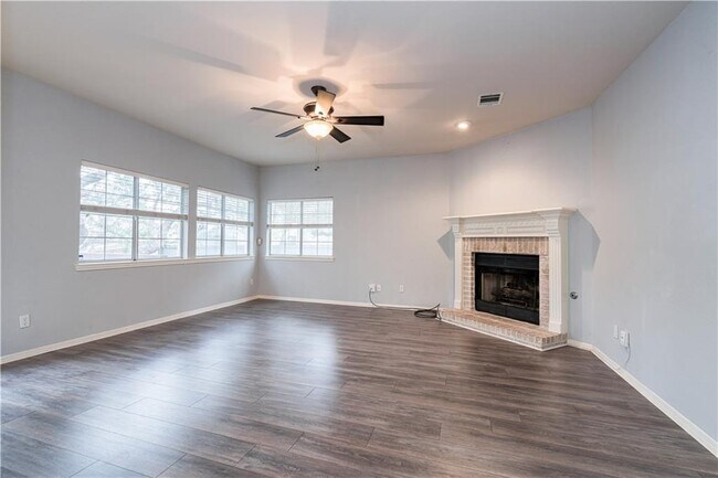 Building Photo - 10608 Sun Tree Cove