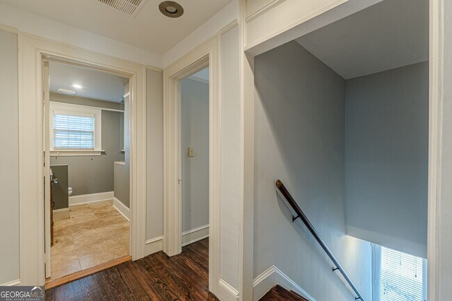 Building Photo - 1957 Walker Ave