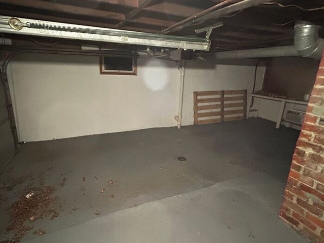 Building Photo - Updated 2-3 bed HOUSE in Fort Thomas