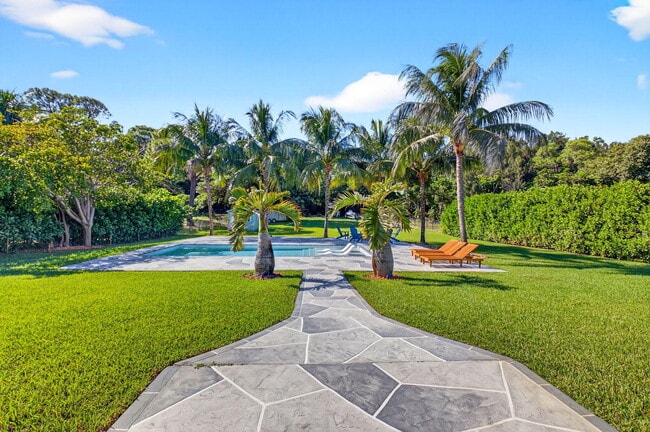 Building Photo - 6701 Hillside Ln