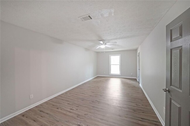 Building Photo - 7156 Whitfield Dr