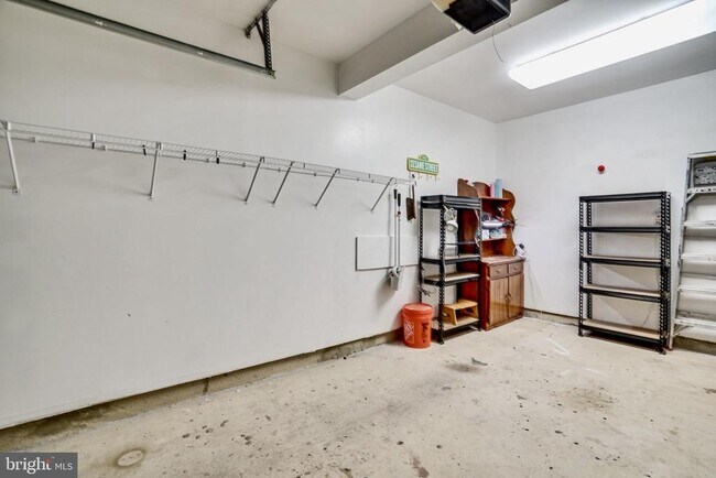 Building Photo - 7372 Ardglass Dr