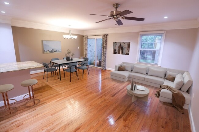 Primary Photo - 4530 Airlie Way
