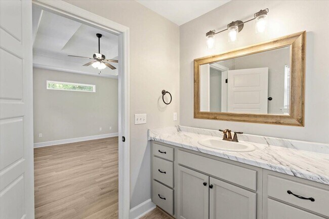 Building Photo - 232 Tafflinger Rd