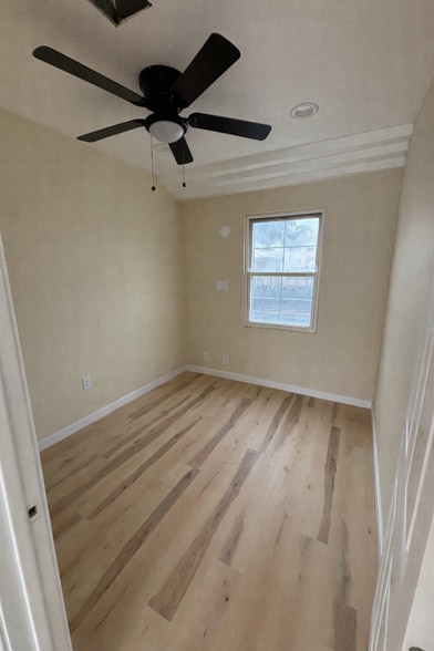 Building Photo - 2132 W 84th Pl