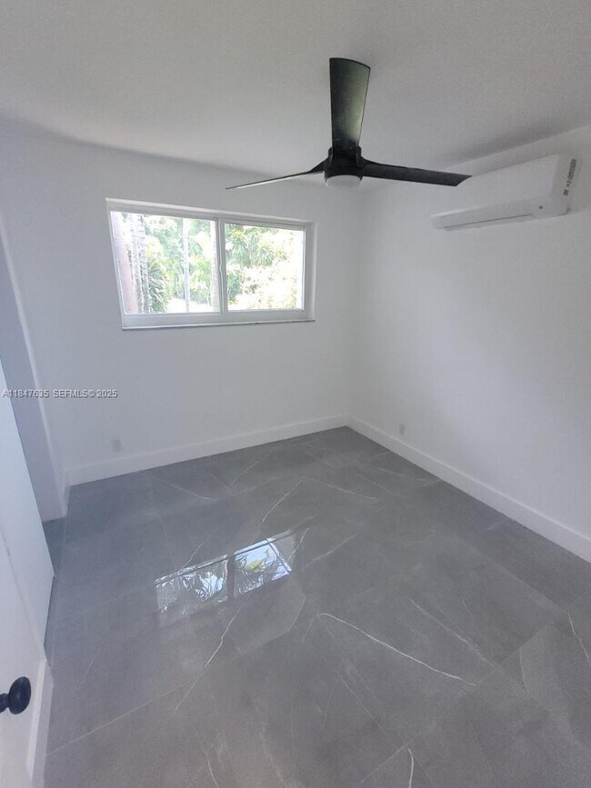 Building Photo - 2823 Polk St