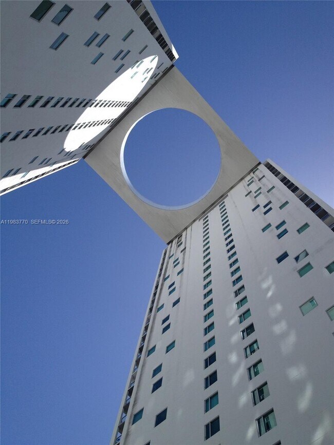 Building Photo - 55 SE 6th St