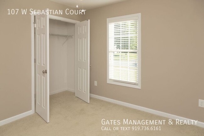 Building Photo - 107 W Sebastian Ct