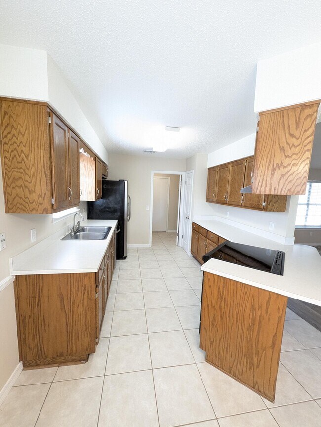 Building Photo - 8909 Colony Ridge Cir