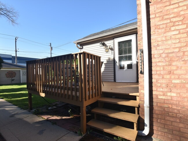 Building Photo - 5153 W 64th Pl