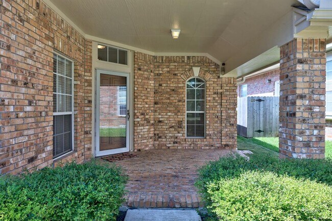Building Photo - 10133 Cassandra Dr