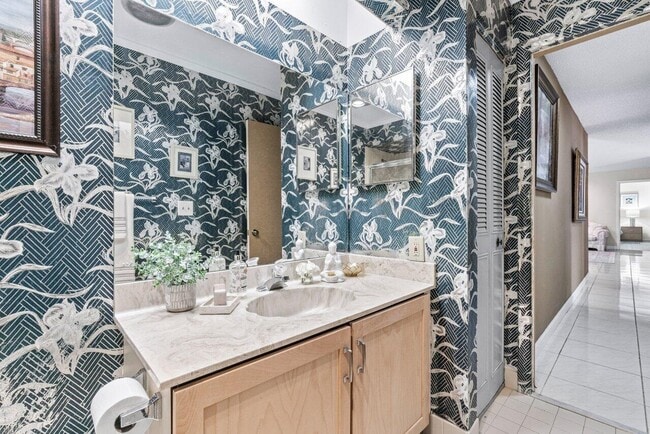 Building Photo - 5944 Forest Grove Dr