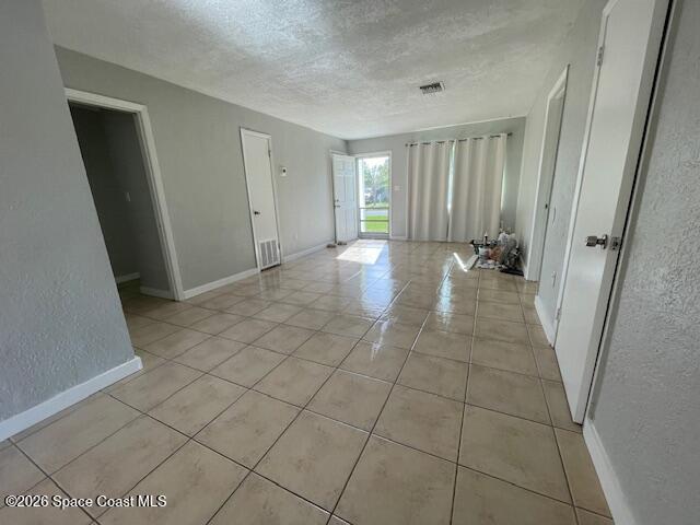 Building Photo - 4315 Yorkshire Dr