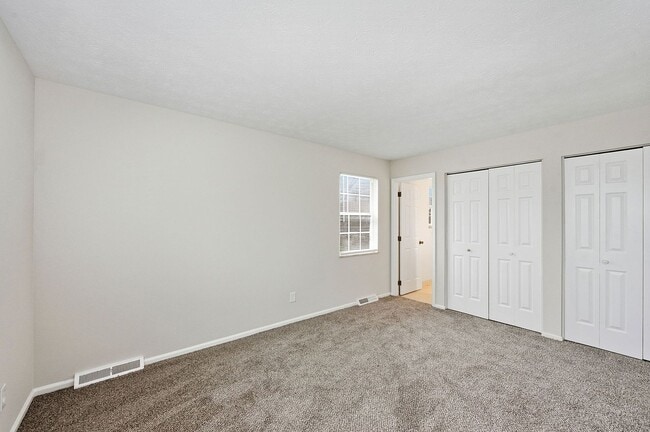 Building Photo - WESTWOOD - Spacious 3 bed 2.5 ba 2 car garage