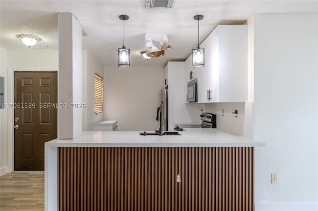 Building Photo - 12527 NW 11th Ln