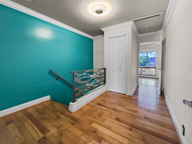 Building Photo - Video! Waterfront Townhouse w/Boat Dock!