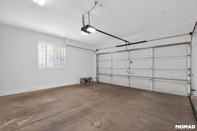 Building Photo - 7742 E Los Gatos Dr