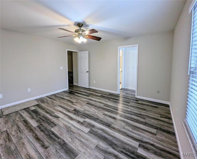 Building Photo - 263 Spencer Pl