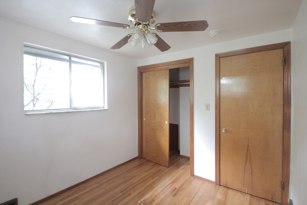 Building Photo - 408 South Ave
