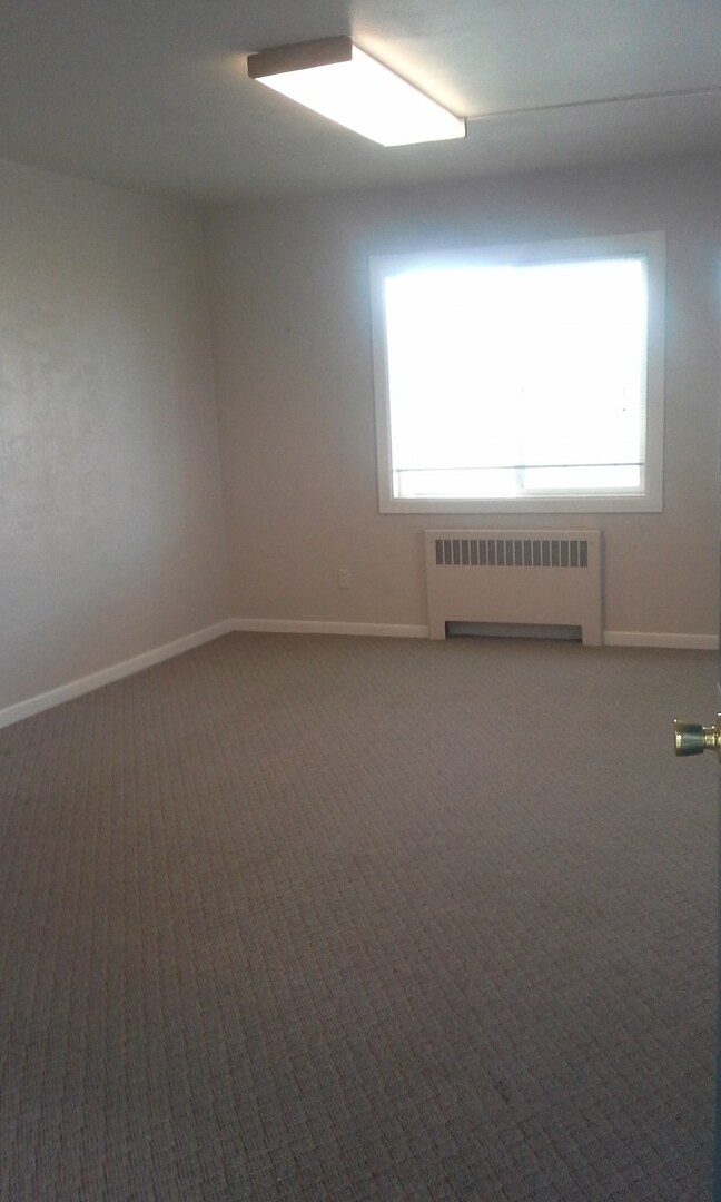 Building Photo - 16th St Duplex